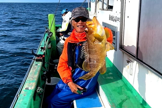 220508庄治郎丸アオハタ07.JPG