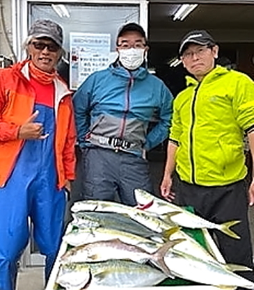 221022庄治郎丸イナダ五目06.JPG